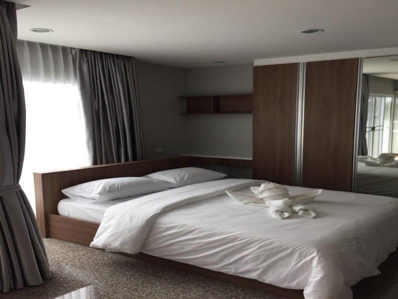 Modernbright Laemchabang Aparthotel Bang Lamung Eksteriør bilde